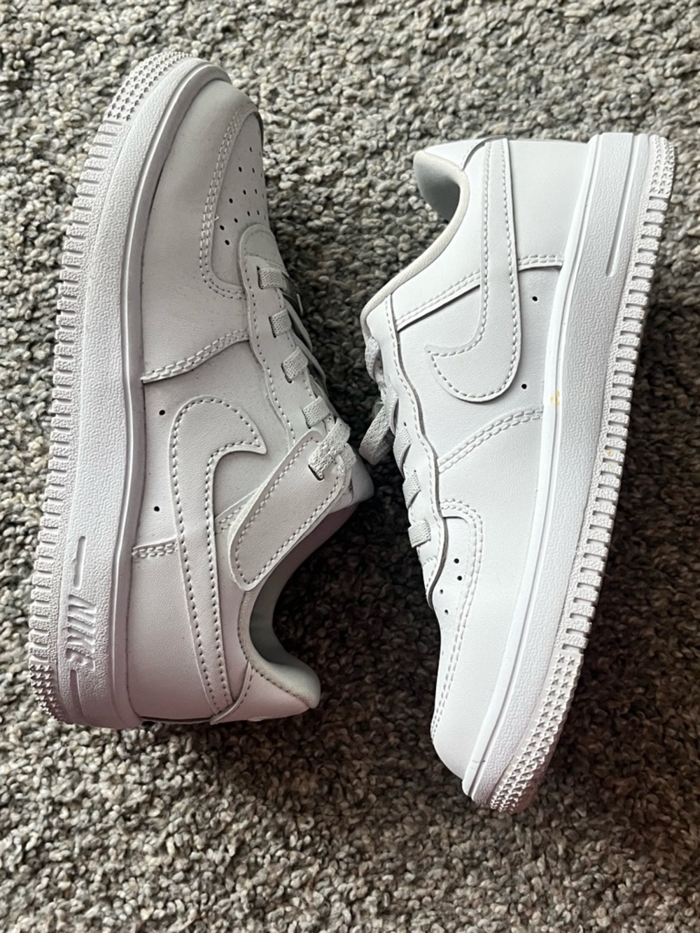 Nike White Low-Top Air Force 1 Sneakers